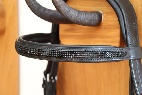 in verschiedenen Ausführungen erhältlich